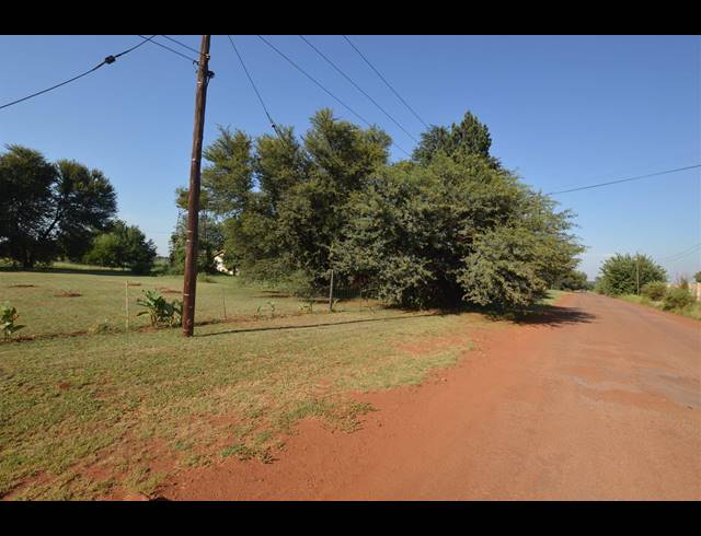 1M² VACANT LAND FOR SALE IN MANTEVREDE